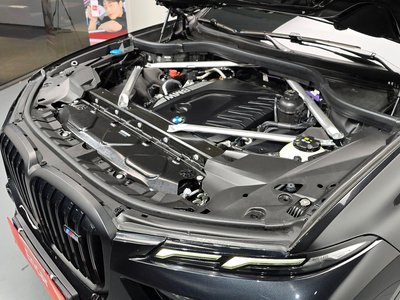 BMW X7 - 7