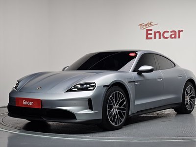 صورة 1 لـ 2025 Porsche TAYCAN
