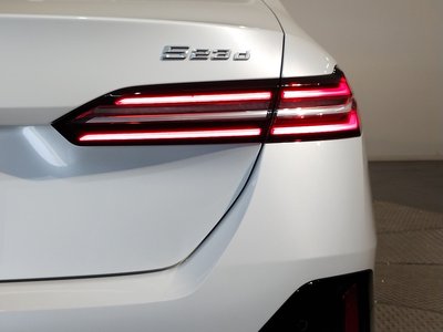 صورة مصغرة 65 لـ 2024 BMW 5 SERIES