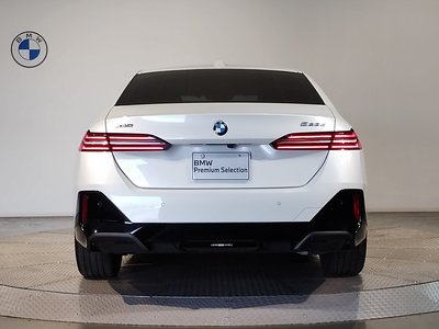 صورة مصغرة 67 لـ 2024 BMW 5 SERIES