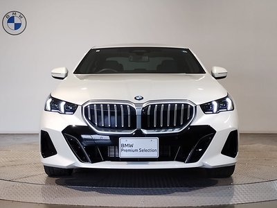صورة مصغرة 59 لـ 2024 BMW 5 SERIES