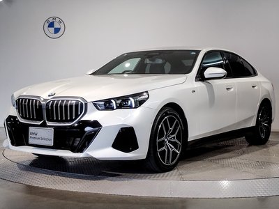 2024 BMW 5 SERIES 照片 1