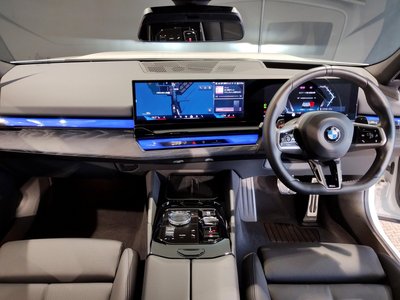 صورة مصغرة 50 لـ 2024 BMW 5 SERIES