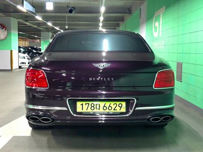 2024 Bentley FLYING SPUR — фото 6