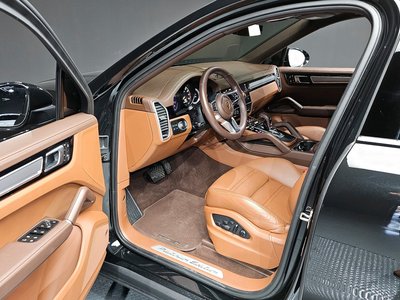 PORSCHE CAYENNE - 10