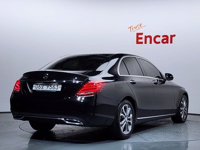 MERCEDES-BENZ C-CLASS - 4