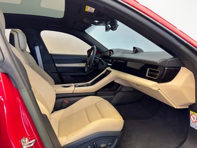 2023 Porsche TAYCAN 照片 9