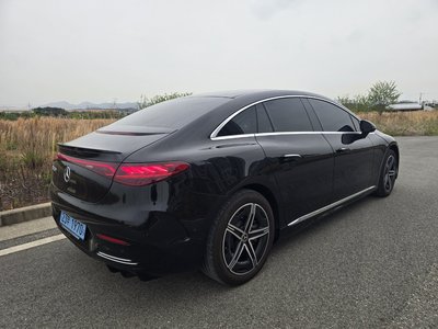 MERCEDES-BENZ EQE - 3