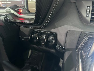 2019 Lamborghini AVENTADOR ROADSTER — миниатюра 24