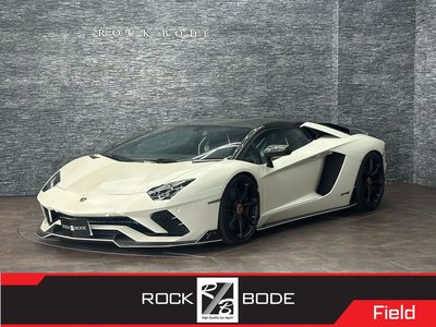 LAMBORGHINI AVENTADOR ROADSTER - 1