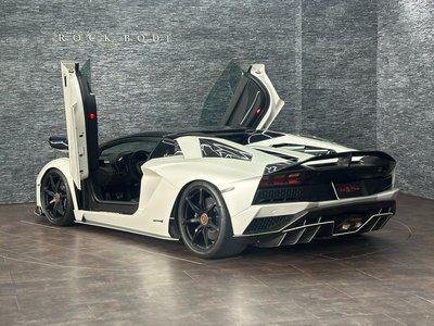 2019 Lamborghini AVENTADOR ROADSTER — миниатюра 11