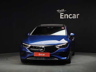 2022 Mercedes-BENZ EQE 照片 2