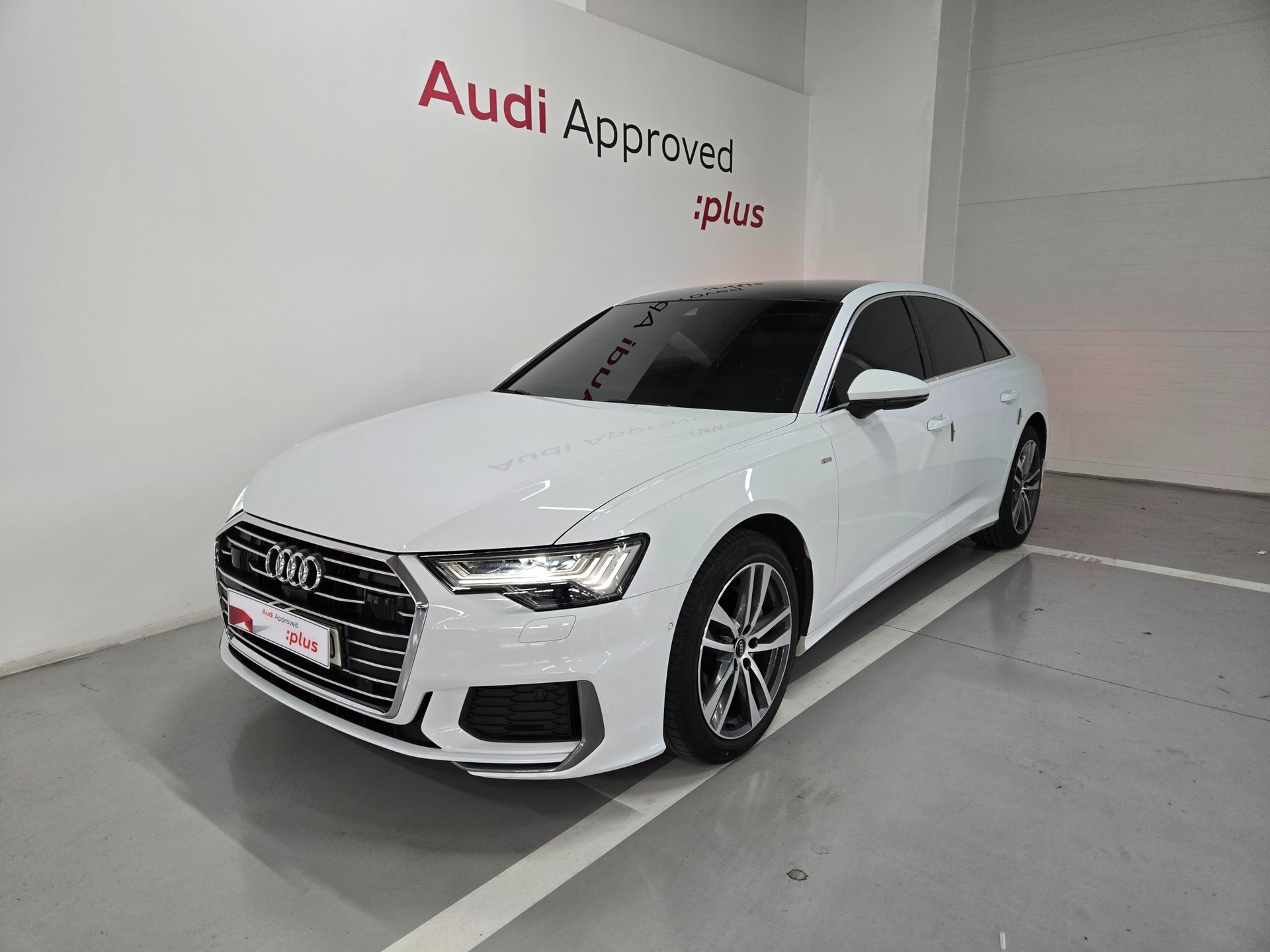 AUDI A6 - View 1