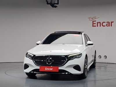 MERCEDES-BENZ E-CLASS - 2