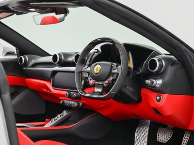 FERRARI PORTOFINO M - 6
