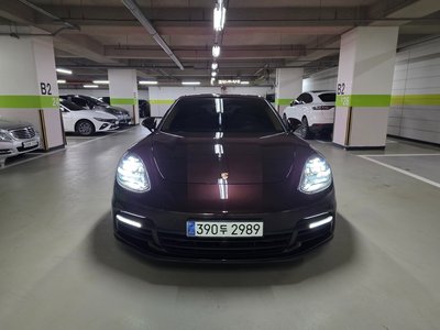 صورة 2 لـ 2018 Porsche PANAMERA