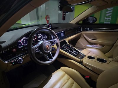 صورة 8 لـ 2018 Porsche PANAMERA