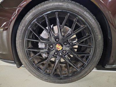 2018 Porsche PANAMERA thumbnail 17