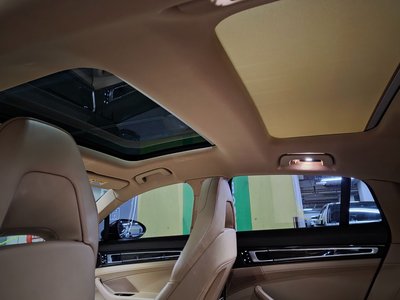 صورة 10 لـ 2018 Porsche PANAMERA