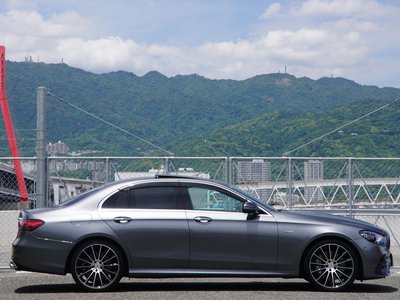 MERCEDES-BENZ E-CLASS AMG - 5