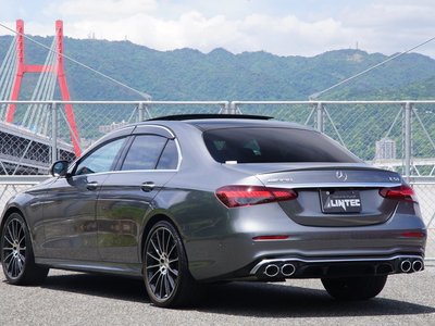 MERCEDES-BENZ E-CLASS AMG - 8