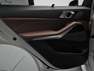 2025 BMW X5 thumbnail 15