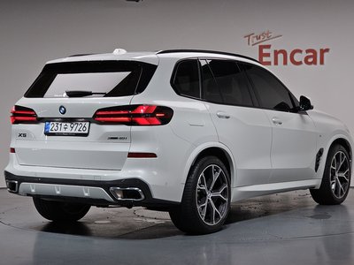 2025 BMW X5 照片 2