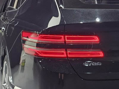 GENESIS GV80 - 10
