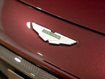 ASTON MARTIN VANTAGE - 10