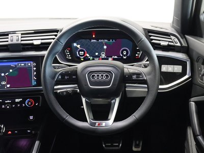 AUDI Q3 - 4
