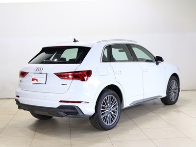 AUDI Q3 - 2