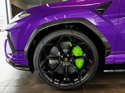 LAMBORGHINI URUS - 9