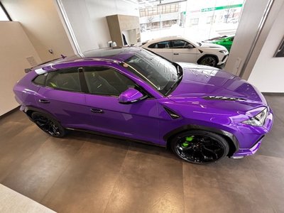 LAMBORGHINI URUS - 7