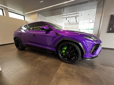 LAMBORGHINI URUS - 2