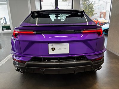 LAMBORGHINI URUS - 5