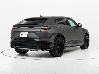 LAMBORGHINI URUS - 8
