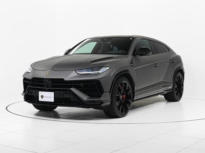 LAMBORGHINI URUS - 3