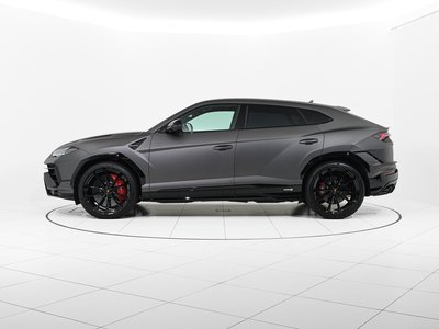 LAMBORGHINI URUS - 5