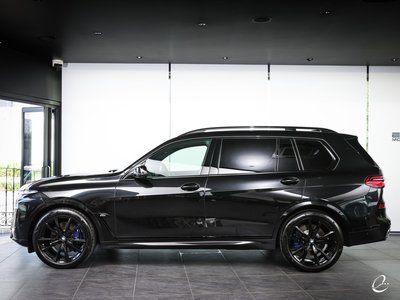 2023 BMW X7 thumbnail 37