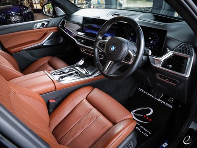 2023 BMW X7 thumbnail 64