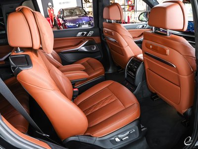 2023 BMW X7 thumbnail 75