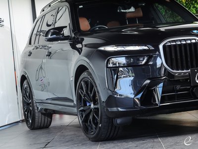 2023 BMW X7 thumbnail 17