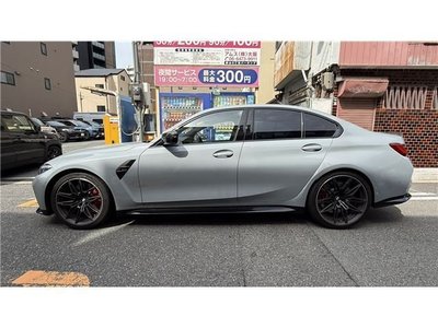 BMW M3 SEDAN - 4