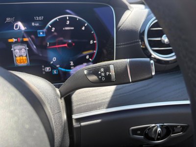 MERCEDES-BENZ E-CLASS - 10