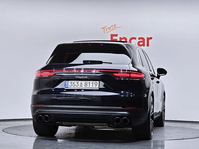 PORSCHE CAYENNE - 4