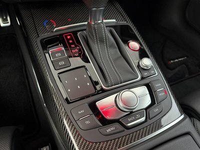 صورة مصغرة 37 لـ 2016 AUDI RS6 AVANT