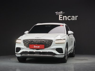 صورة 2 لـ 2025 Genesis GV70