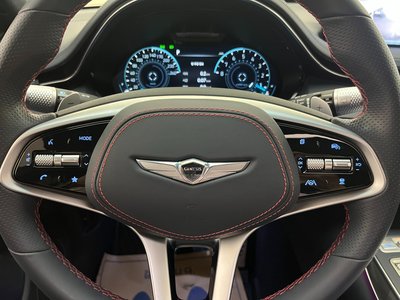 2022 Genesis GV70 photo 6