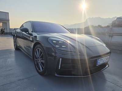 PORSCHE PANAMERA - 1