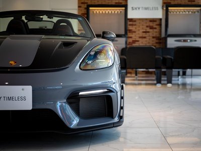 PORSCHE 718 - 4